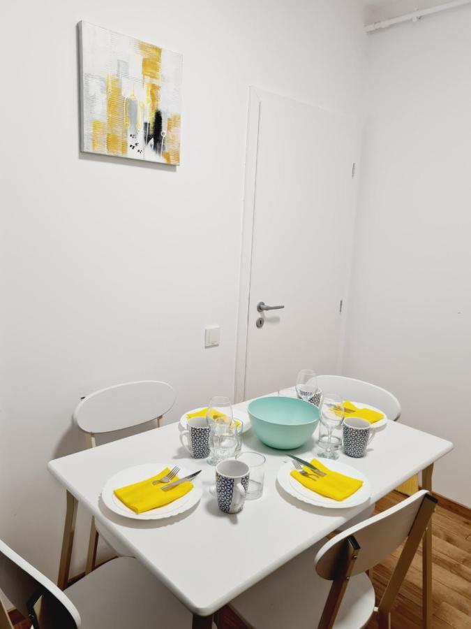 Lovely Ultracentral Apartment With Parking Cluj-Napoca Exterior foto